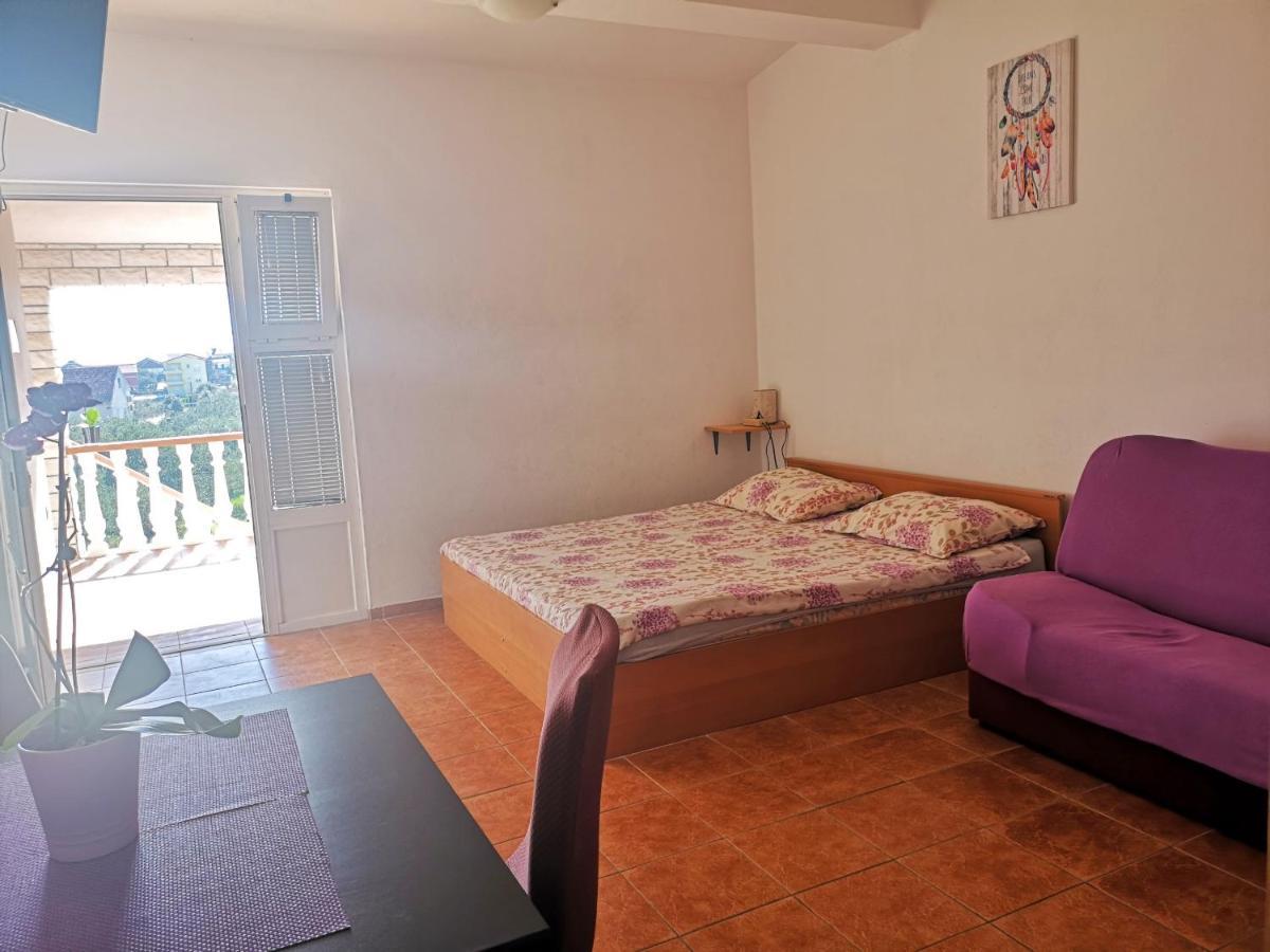 Apartments Brkovic Sukošan エクステリア 写真