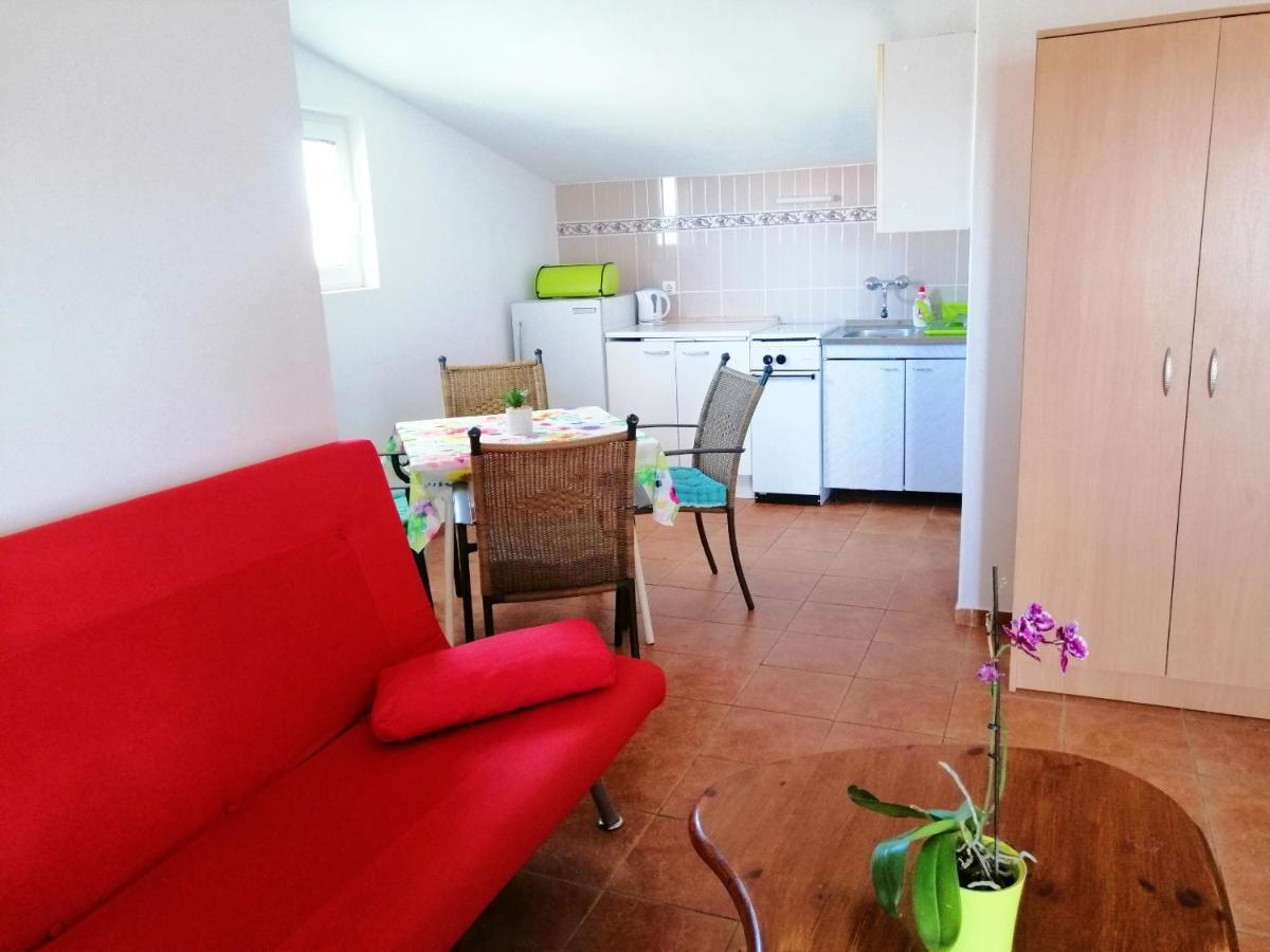 Apartments Brkovic Sukošan エクステリア 写真