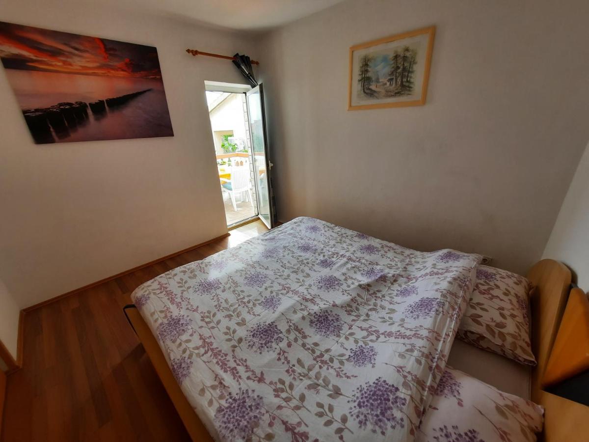 Apartments Brkovic Sukošan エクステリア 写真